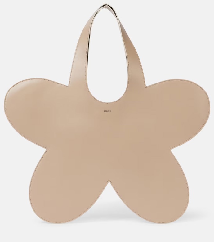  Flower leather tote bag, Coperni, 450 eur, prodává Mytheresa