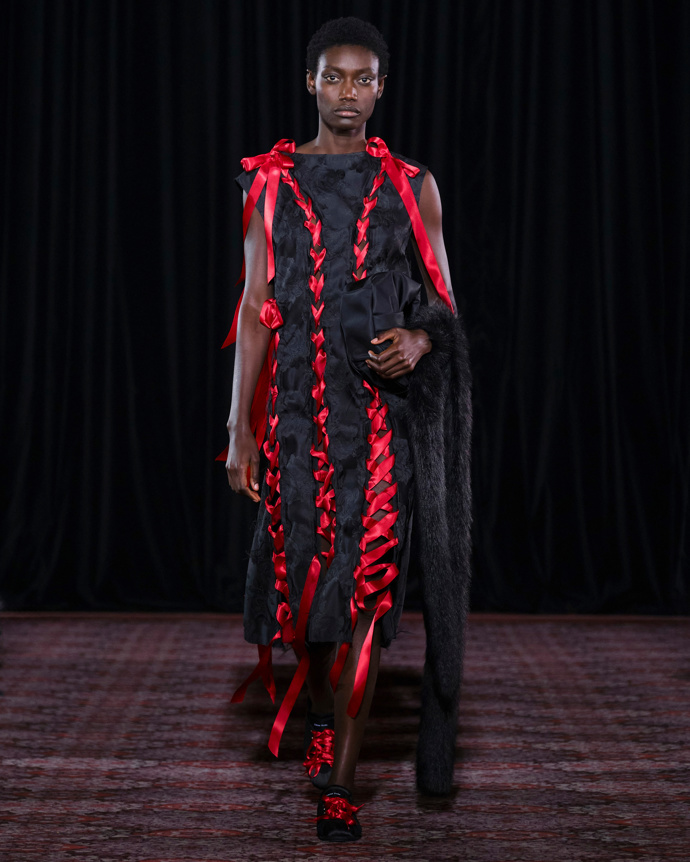  Simone Rocha
