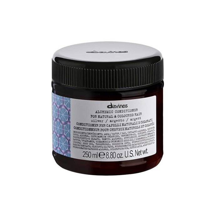 Kondicionér pro přírodní a barvené vlasy dokáže zvýraznit barvu vlasů přírodnímu pigmenty. Alchemic Silver Conditioner, Davines, Mameradivlasy.cz, 629 Kč 