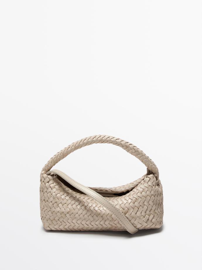 Zapletená kabelka přes rameno z napa kůže, Massimo Dutti, 3 999 Kč