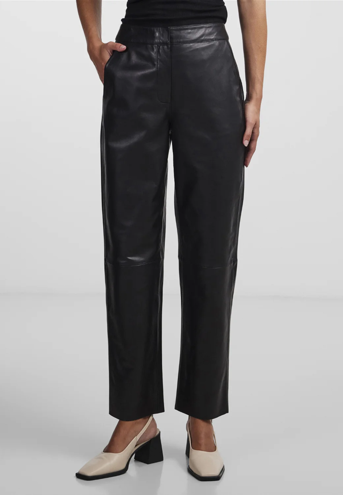 YASLINE PANT - Kožené kalhoty, YAS, Zalando, 3960 Kč