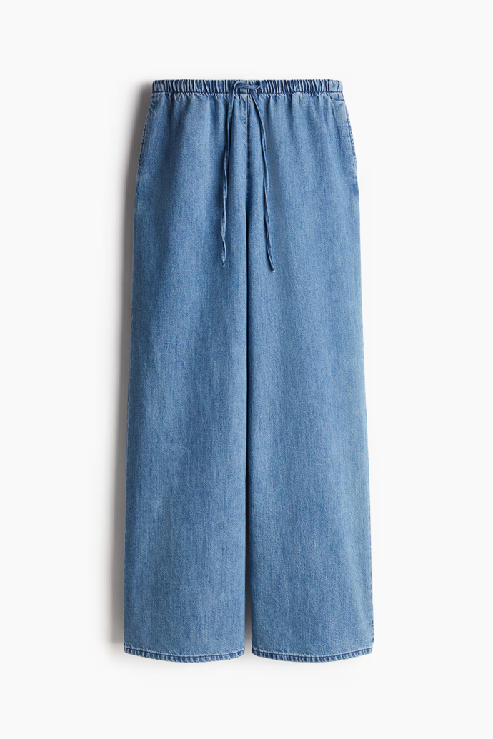 Džínové kalhoty se stahovací šňůrkou Feather Soft, H&M, 719 Kč