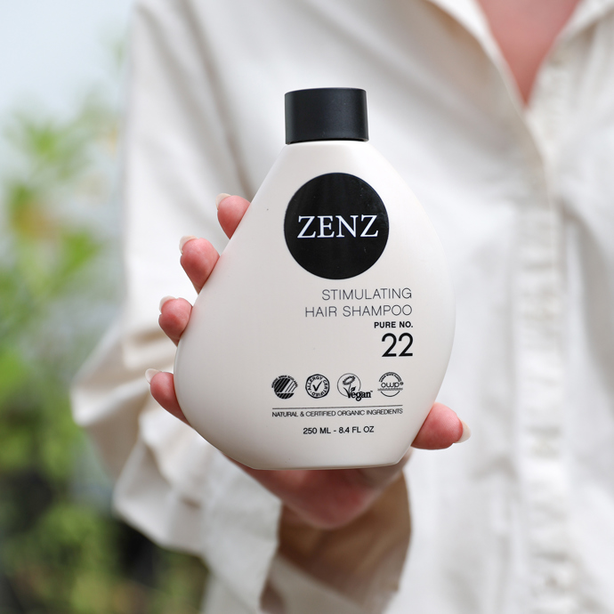 Šetrný přírodní šampon, Stimulating Hair Shampoo Pure No. 22, Zenz Organic, Salononline, 1290 Kč