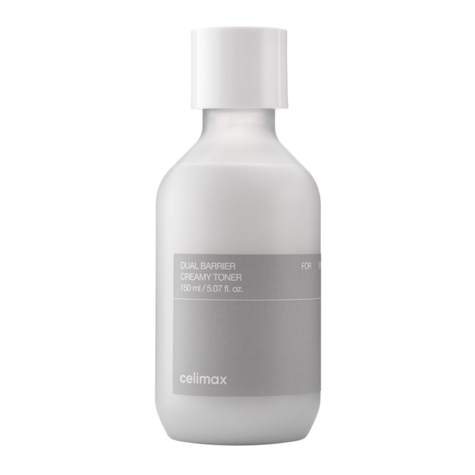 Celimax Dual Barrier Creamy Toner je hustší, výživné tonikum, které si rozumí hlavně se suchou, citlivou a rozladěnou pletí. Díky kombinaci ceramidů, panthenolu, fytosfingosinu a hyaluronátu obnovuje kožní bariéru, zklidňuje podráždění a doplňuje hydrataci tam, kde jí je nejvíc potřeba. Cosibella, 470 Kč.
