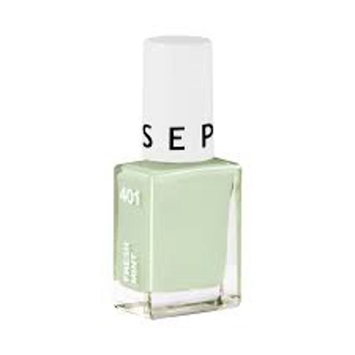 Sephora Collection Nail Polish, 130 KčVelmi efektní je také odstín Fresh Mint, který koupíte za pár korun v Sephoře. Odvážnější mohou zkusit mnohem výraznější zelený odstín Lime Zest. 