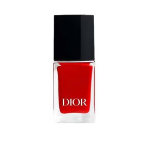Summer look VERNIS NAIL POLISH, odstín Rouge, Dior, 999 Kč