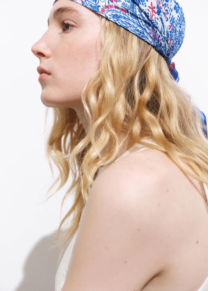 Šátek se vzorem paisley, Mango, 299 Kč