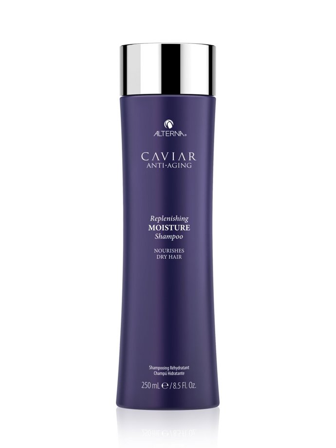 Luxusní šampon s výtažkem z kaviáru a vitaminem C, který hydratuje suché vlasy a chrání je před poškozením. Bez sulfátů a parabenů.Alterna Haircare, Caviar Replenishing Moisture Shampoo, Salononline.cz, 890 Kč