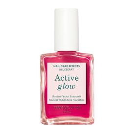 Active Glow™ Blueberry, Beloved, Belovedshop, 459 KčPečující lak s borůvkovým extraktem, AHA kyselinami a probiotiky podporuje přirozenou obnovu nehtů a dodává jim zdravý, růžový tón. Obsahuje přes 85 % rostlinných složek a zanechává nehty hladké, pevné a lesklé. Ideální pro mdlé, oslabené nebo lámavé nehty. Active Glow™ Blueberry, Beloved, Belovedshop, 459 KčPečující lak s borůvkovým extraktem, AHA kyselinami a probiotiky podporuje přirozenou obnovu nehtů a dodává jim zdravý, růžový tón. Obsahuje přes 85 % rostlinných složek a zanechává nehty hladké, pevné a lesklé. Ideální pro mdlé, oslabené nebo lámavé nehty.