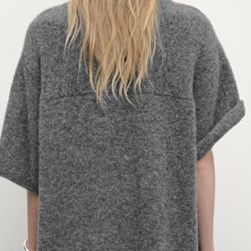 Jednoduché tričko, Massimo Dutti, Zalando, 2 699 Kč Jednoduché tričko, Massimo Dutti, Zalando, 2 699 Kč