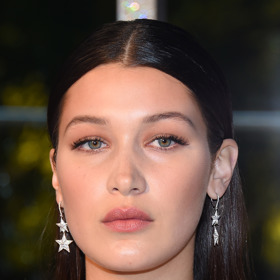  Bella Hadid před buccal fat removal