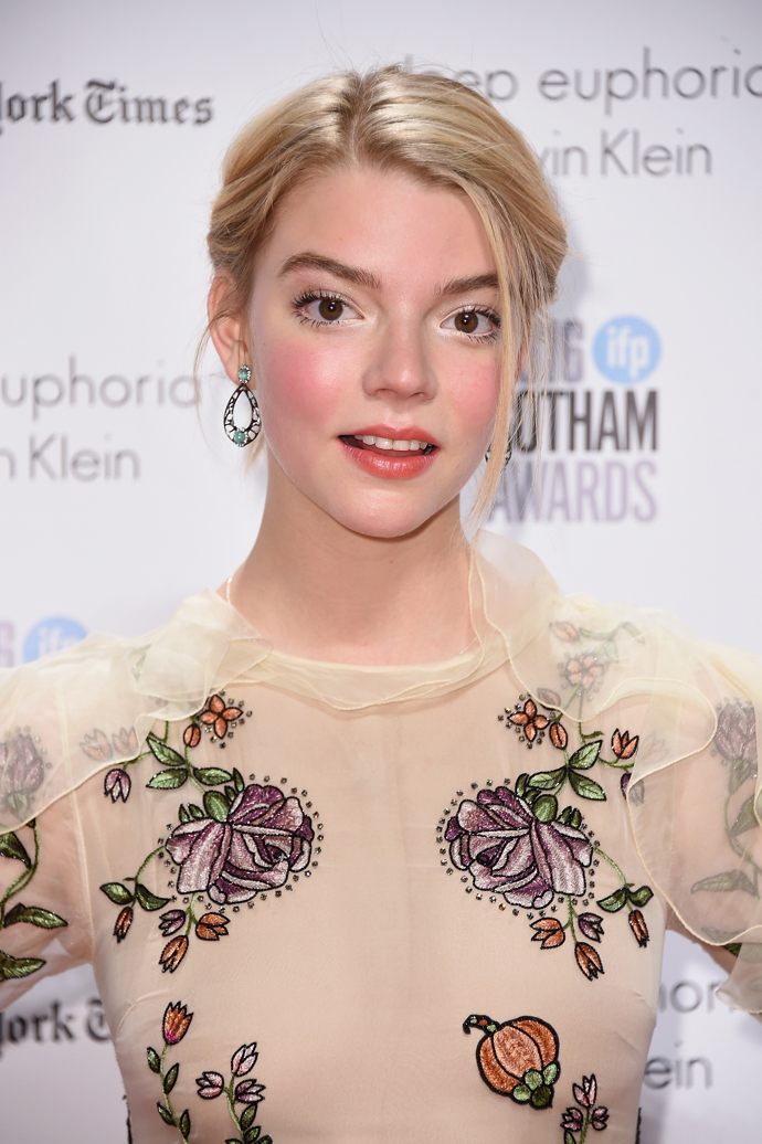  Anya Taylor-Joy před buccal fat removal