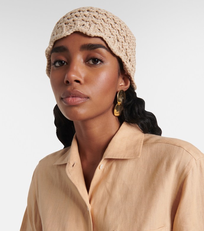 Háčkovaná čepice, Loro Piana, MyTheresa, € 490