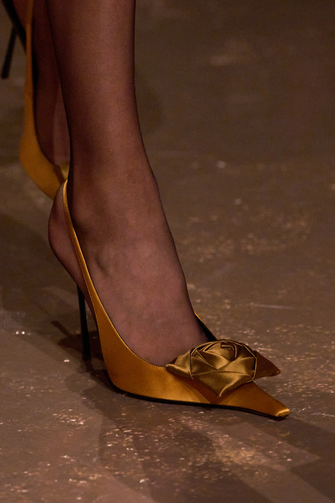  Saint Laurent