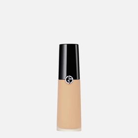 Armani Luminous Silk Foundation a Concealer, Douglas, 1 250 Kč