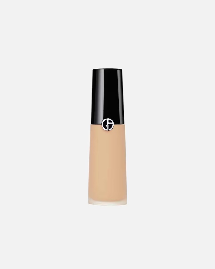 Armani Luminous Silk Foundation a Concealer, Douglas, 1 250 Kč