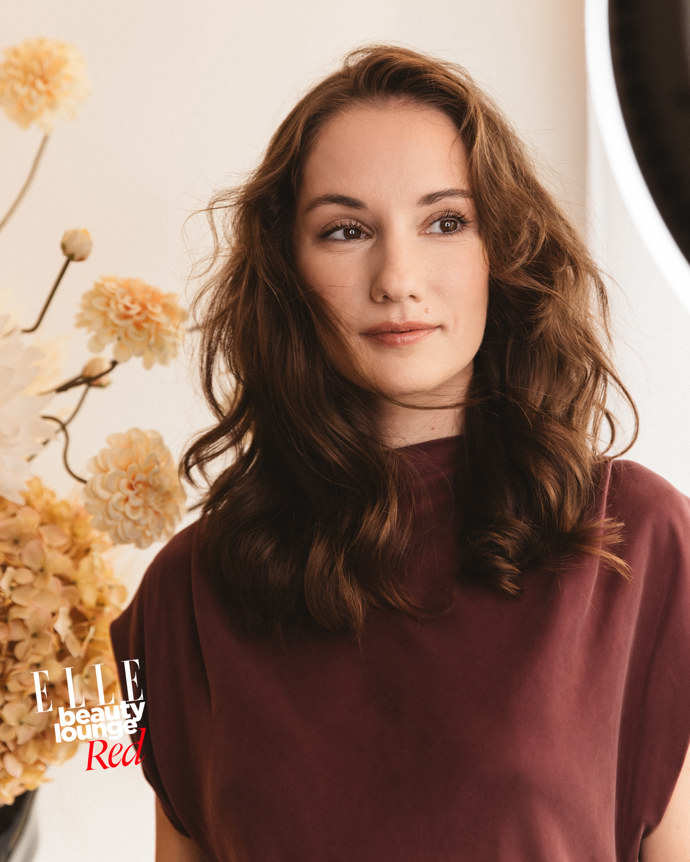 Eliška Křenkováhair: @mirka_mysicka @shuuemura_artofhairMUA: @hristinageorgievska @douglasczech @armanibeautyoutfit: @so______farshoes: @cccshoesbagsstyling: @alexanderlindovasistent stylingu: @markohuba