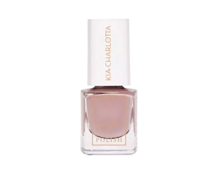 Lak na nehty Courageous, Kia Charlotta 5 ml, Goodie, 339 Kč