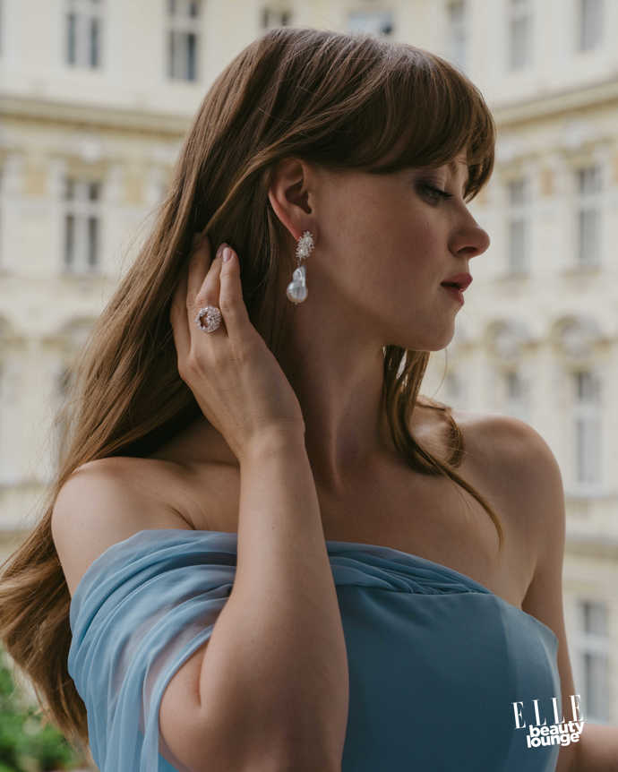 Jenovéfa Bokovádress: @leedastoreshoes: @cccshoesbags