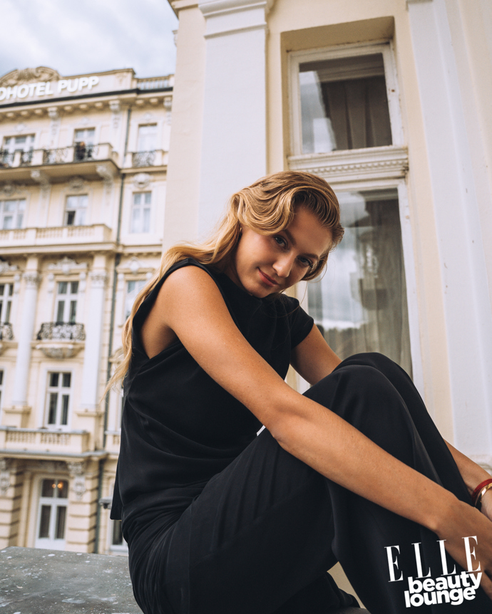Natálie KotkováŠaty: @marksandspencerczechrepublicVlasy: WellaMake-Up: @douglasczech & @armanibeautyRetuš: @stepan.molitor Natálie KotkováŠaty: @marksandspencerczechrepublicVlasy: WellaMake-Up: @douglasczech & @armanibeautyRetuš: @stepan.molitor