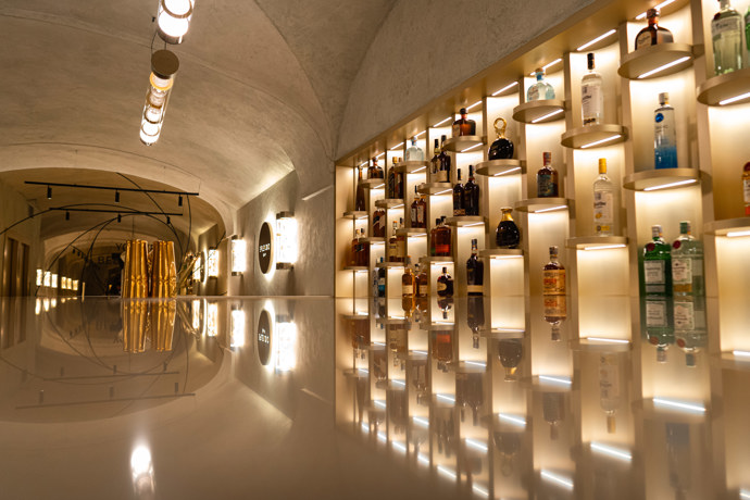 Splendid bar