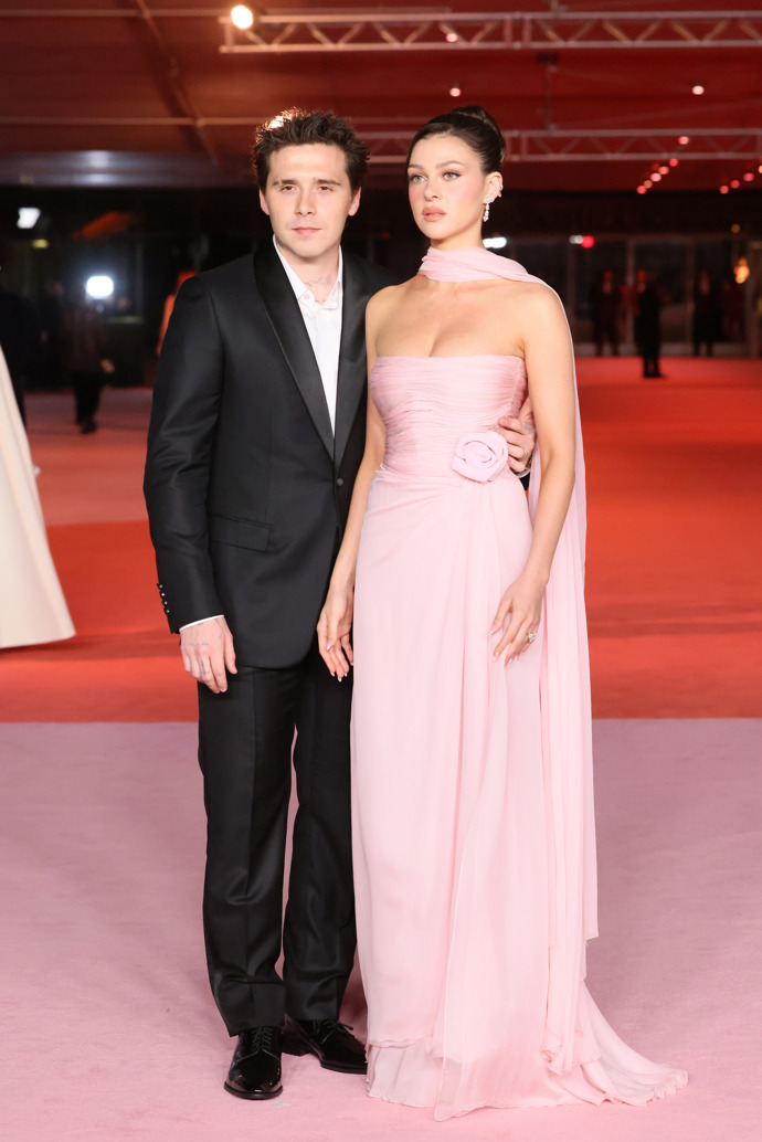  Brooklyn Beckham a Nicola Peltz v průběhu jejich vztahu