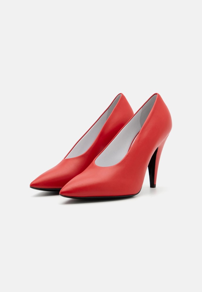  Lodičky, Moschino, 11 760 Kč, prodává Zalando