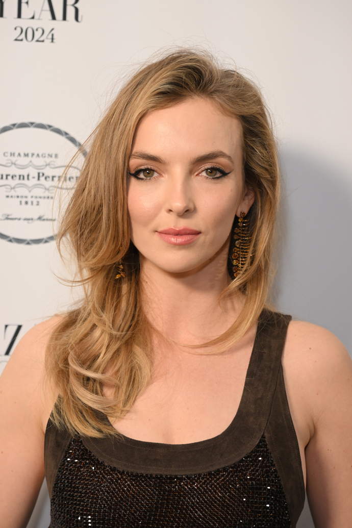  Jodie Comer ve vrstveném střihu 