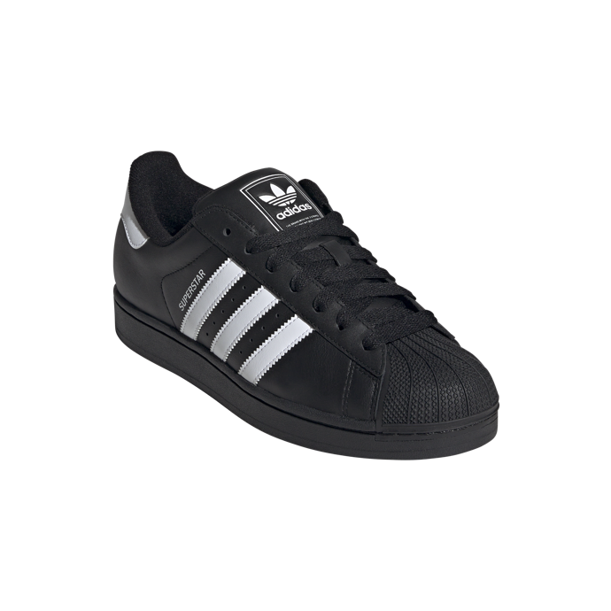 boty Superstar II. jsou dostupné na www.adidas.cz, v ceně 2 799 Kč.