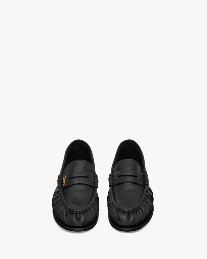 Loafers, Yves Saint Laurent, 950 €