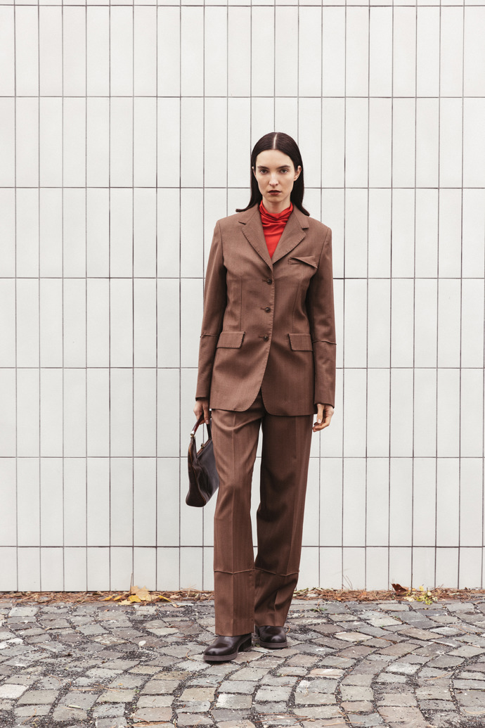 FW 25, Nehera