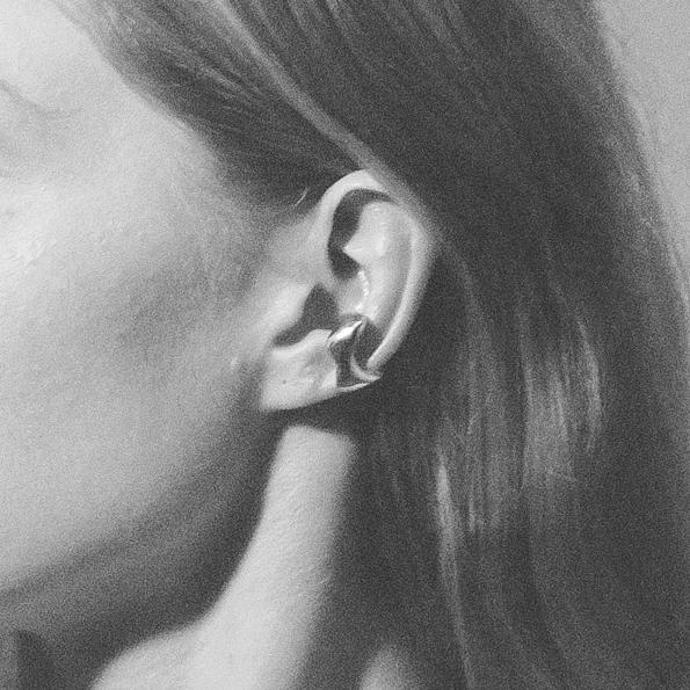 earcuff AWRY bold, Magdalena Šťastníková jewelry, 105 €