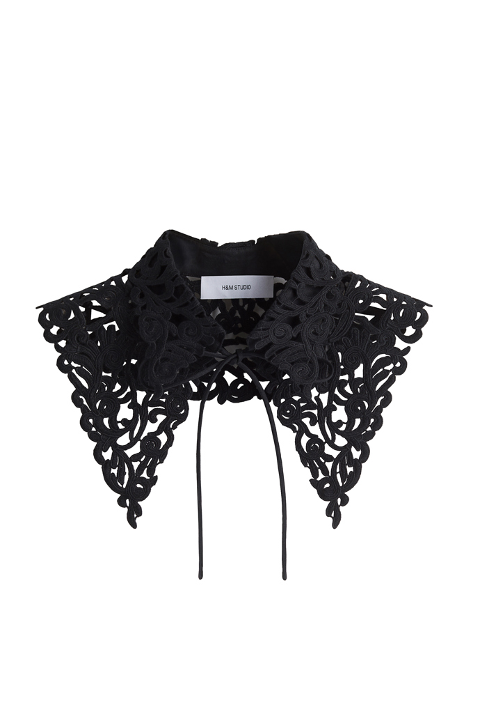 Krajkový límec, H&M, 979 Kč