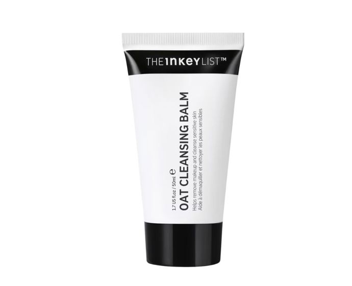 Krémový balzám, který během pár vteřin rozpustí make-up i SPF. Koloidní ovesná mouka s ceramidy zklidňuje a posiluje bariéru, ovesný jádrový olej vyživuje bez ulepení. Skvělý pro citlivou pleť – jako samostatné čištění nebo první krok double cleanse.Oat Cleansing Balm, The INKEY List, Sephora, 190 Kč Krémový balzám, který během pár vteřin rozpustí make-up i SPF. Koloidní ovesná mouka s ceramidy zklidňuje a posiluje bariéru, ovesný jádrový olej vyživuje bez ulepení. Skvělý pro citlivou pleť – jako samostatné čištění nebo první krok double cleanse.Oat Cleansing Balm, The INKEY List, Sephora, 190 Kč