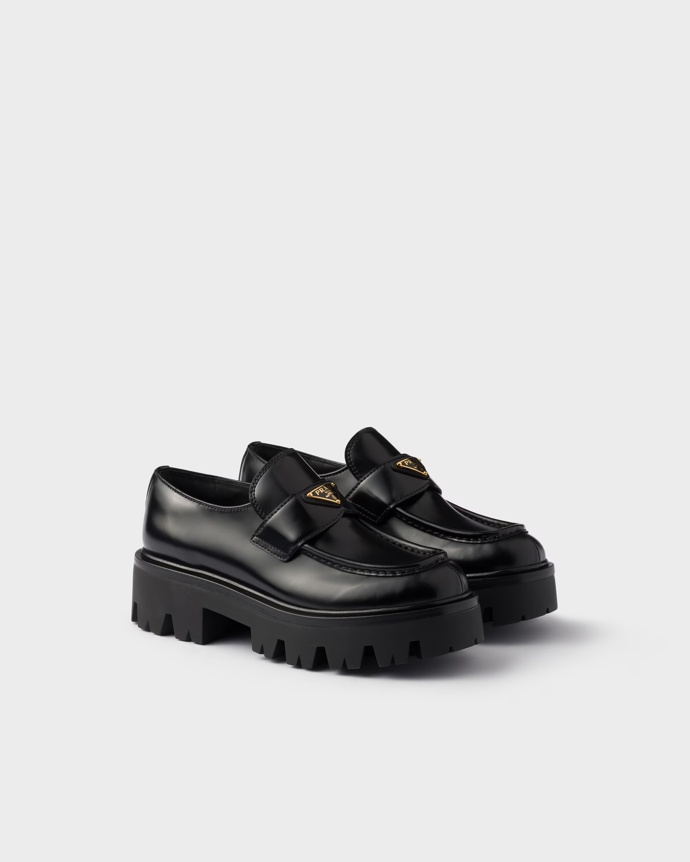 Brushed leather loafers, Prada, 26 100 Kč