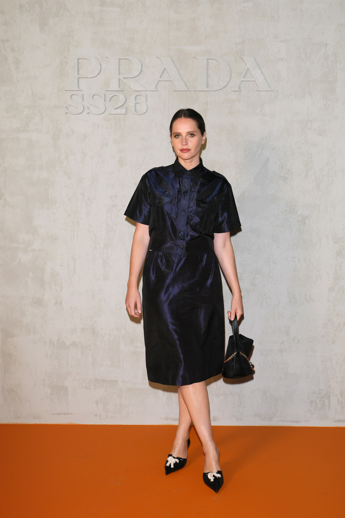 Felicity Jones na Prada