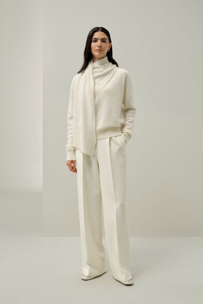 Svetr, LilySilk, $279.00