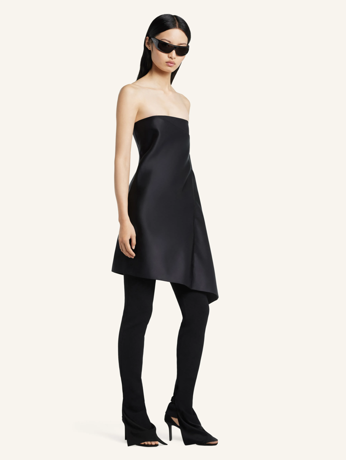 Šaty, Courreges, €2,450