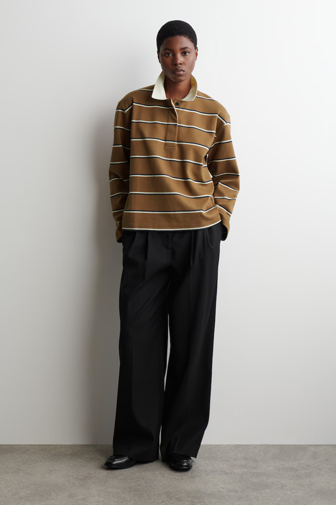 Mikina, COS, €69