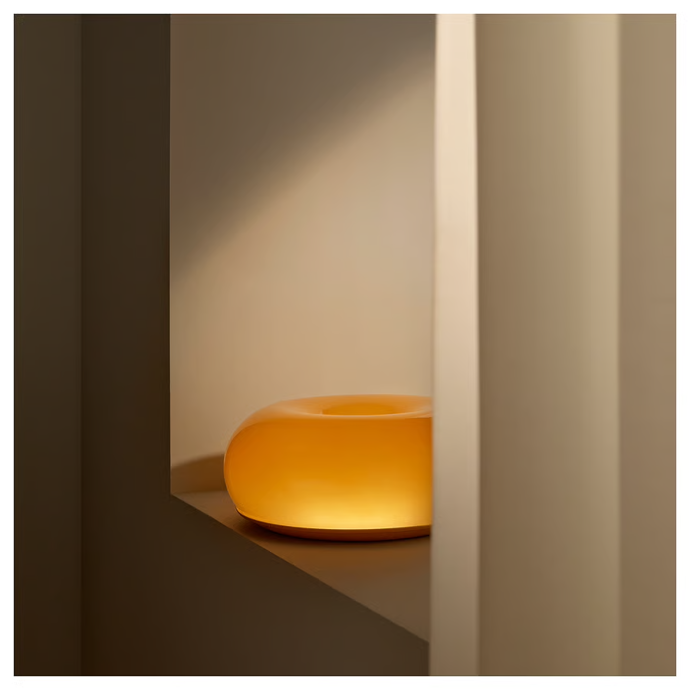 Stolní lampa, IKEA, 1 290 Kč