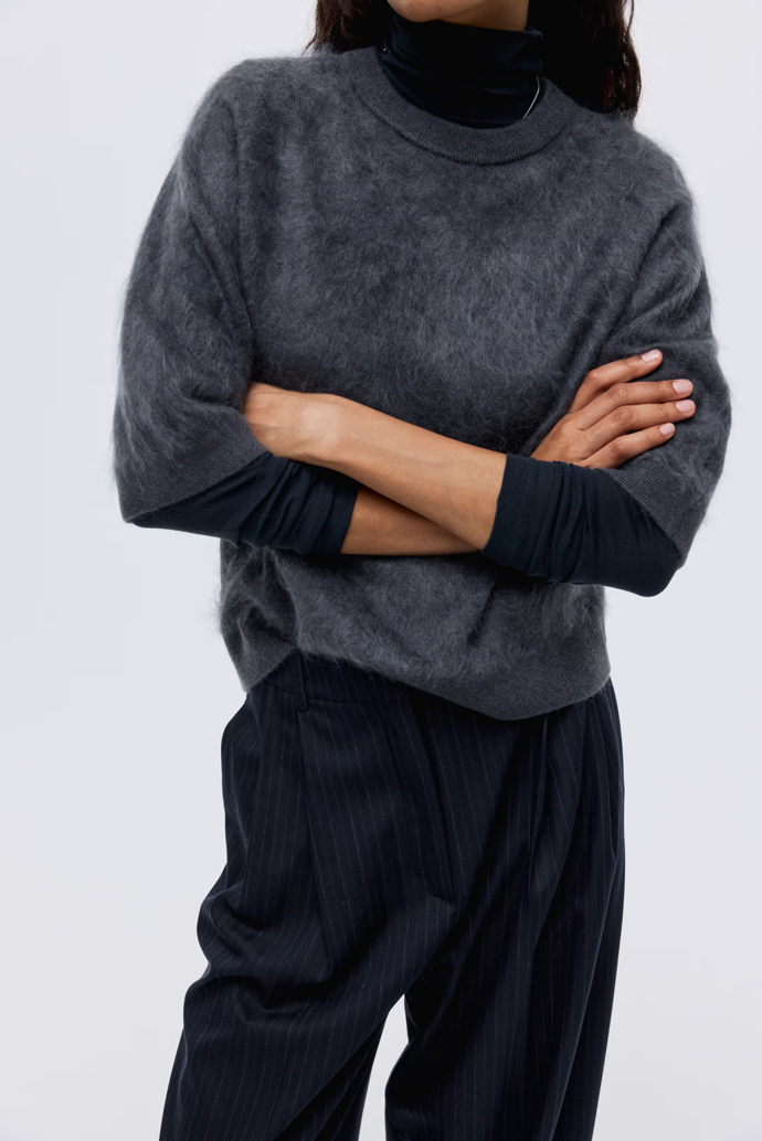 Svetr, H&M, 4299 Kč