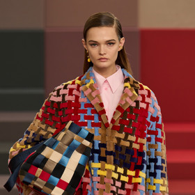 Side part inspirace z přehlídky Fendi Side part inspirace z přehlídky Fendi