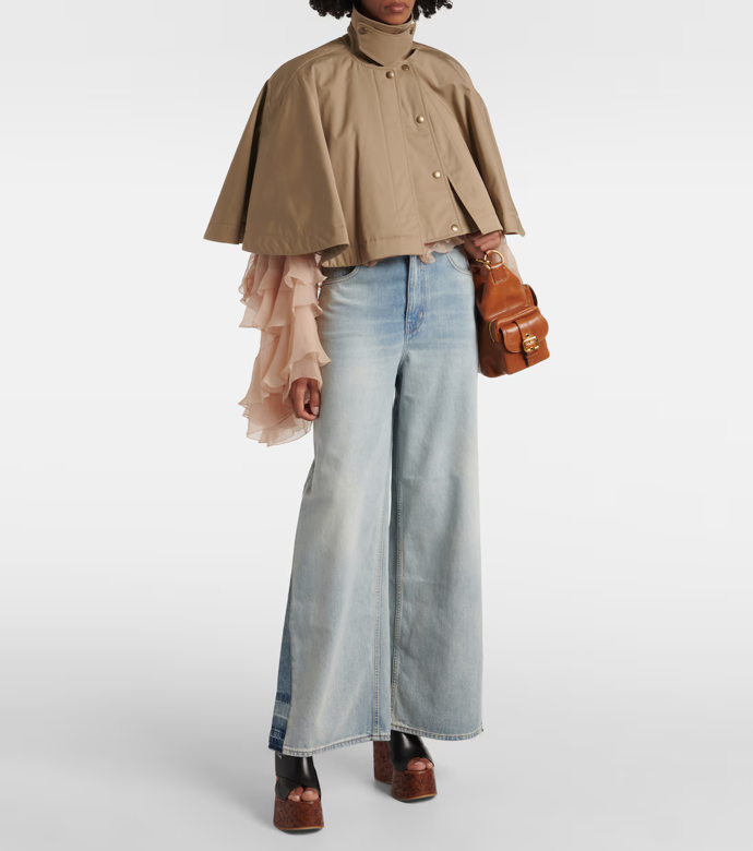 Kápě, Chloé, MyTheresa, € 1,592