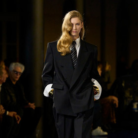 Side part inspirace z přehlídky Saint Laurent Side part inspirace z přehlídky Saint Laurent