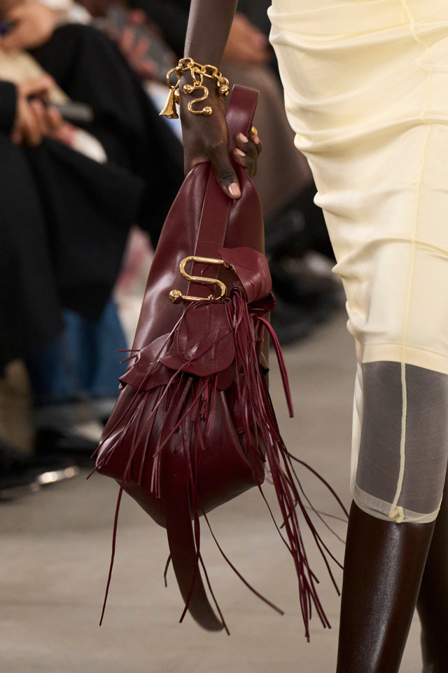 Sportmax Spring-Summer 2026: Proti temným zítřkům zbrojme optimismem