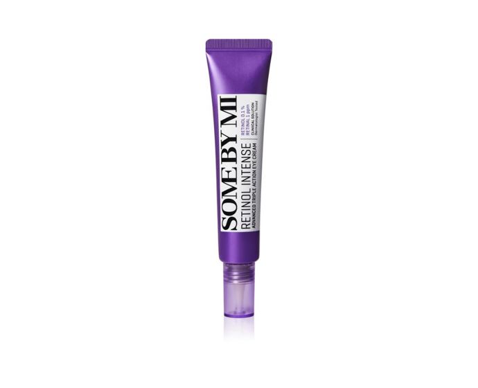 Some By Mi Retinol Intense Advanced Triple Action Eye CreamTrojitý zásah na linky a povadlost: retinol/retinal, peptidy a hydratační složky pracují na jemném zpevnění a hladší textuře. Lehce se roztírá, rychle se vsákne a dobře funguje i pod korektorem. Začněte ob den a zvyšte frekvenci podle tolerance.Retinol Intense Advanced Triple Action Eye Cream, Some By Mi, Notino, 530 Kč Some By Mi Retinol Intense Advanced Triple Action Eye CreamTrojitý zásah na linky a povadlost: retinol/retinal, peptidy a hydratační složky pracují na jemném zpevnění a hladší textuře. Lehce se roztírá, rychle se vsákne a dobře funguje i pod korektorem. Začněte ob den a zvyšte frekvenci podle tolerance.Retinol Intense Advanced Triple Action Eye Cream, Some By Mi, Notino, 530 Kč