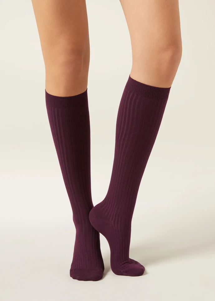 Burgundy podkolenky s kašmírem, Calzedonia, 199 Kč  