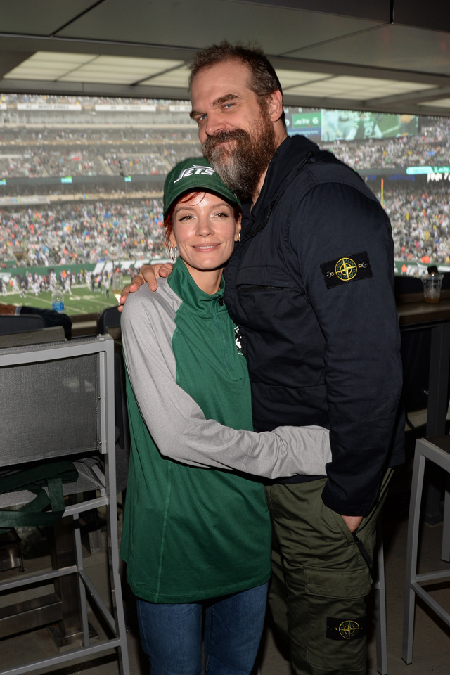 Lily Allen a její manžel David Harbour Lily Allen a její manžel David Harbour