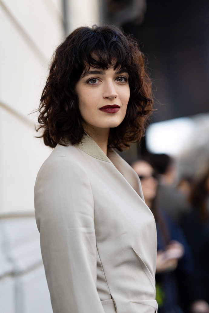  Celebrity a influencerky v curtain bangs
