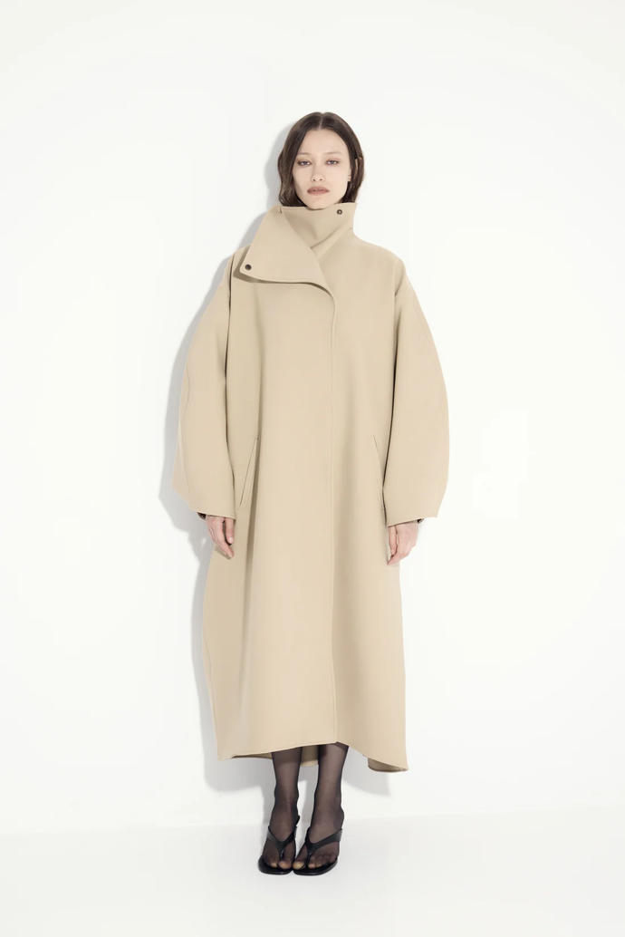 Kabát, Diana Milkanova, €1.599 EUR